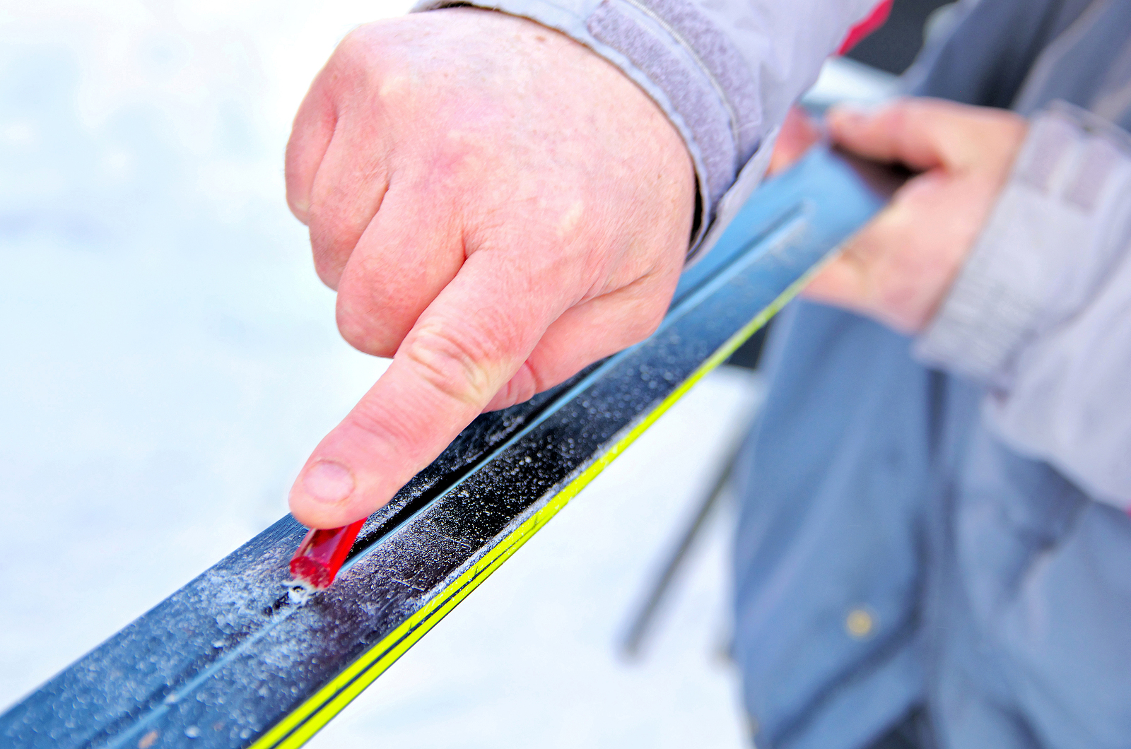 Cleaning Your Skis And Snowboard To